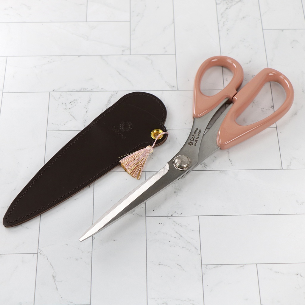 Seki Sewing Shears with Lacquered Handles, Sakura | Sue Spargo